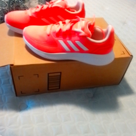 adidas Other - NWOT children's Adidas sneakers